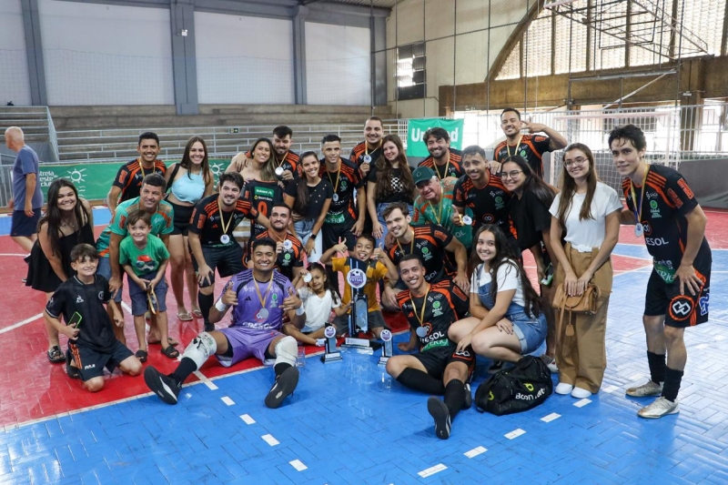 Noticia jogo-com-14-gols-define-o-campeao-do-adulto-de-futsal