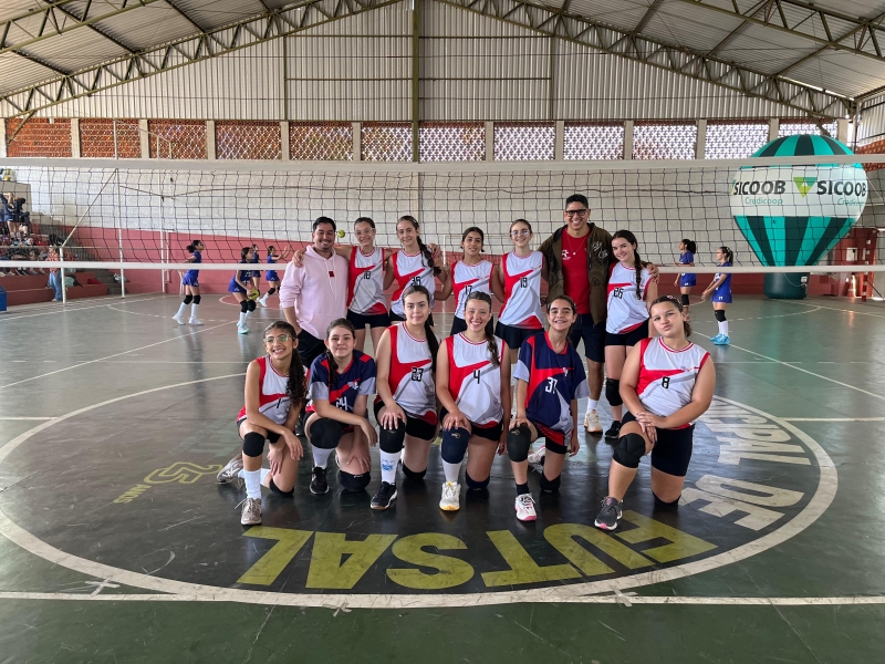 Galeria estrela-conquista-vitoria-e-avanca-na-liga-centro-oeste-de-volei